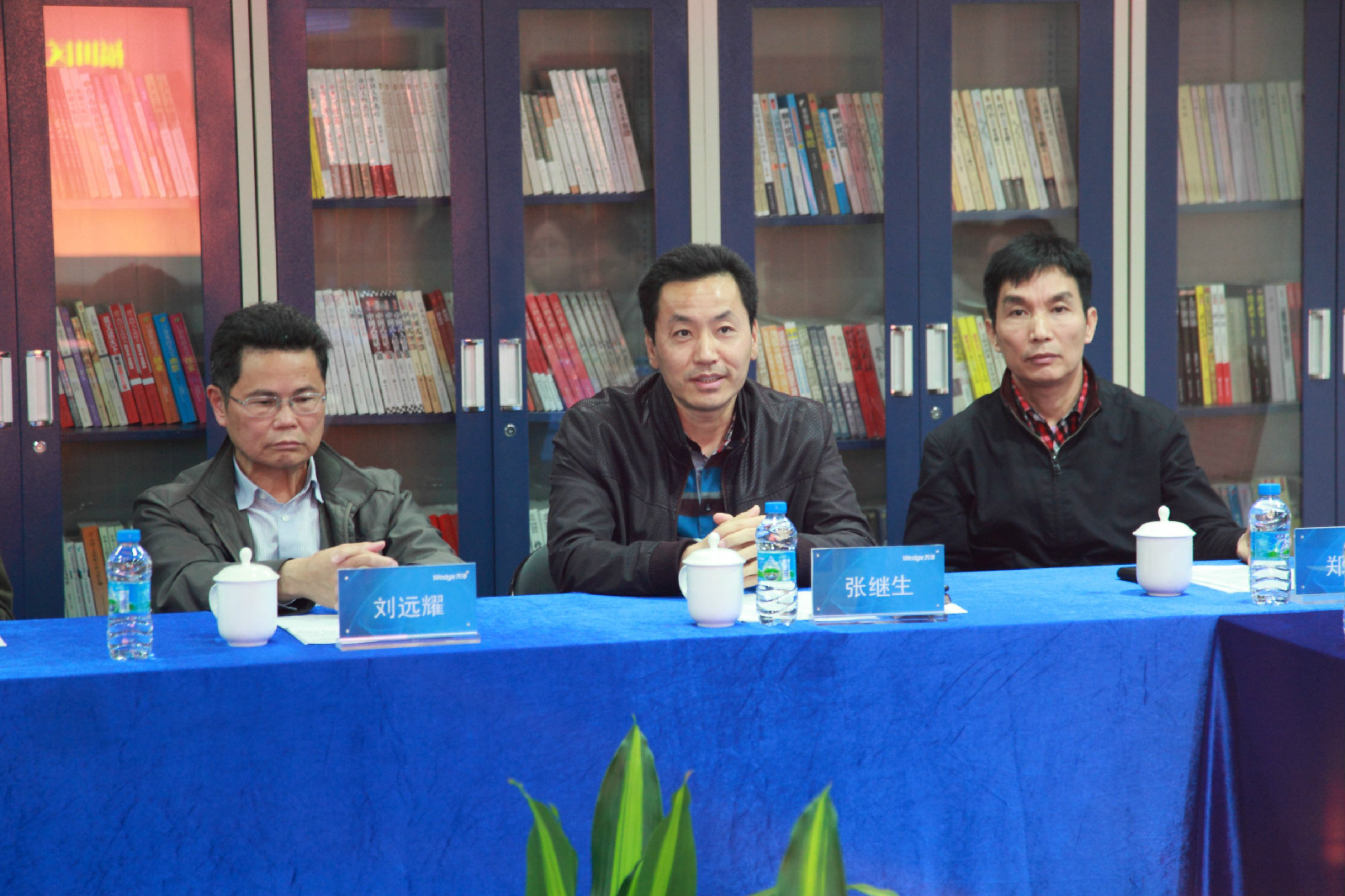 图形1.jpg 图形1.jpg